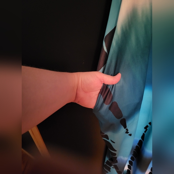 Shein Curve Maxi Dress - Picture 3 of 4